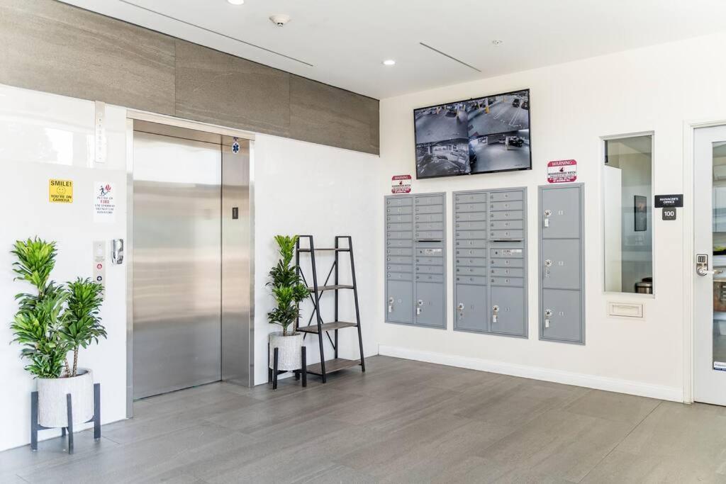 Appartement Hype Inspired Urban Escape 3 Bed By Sofi And Lax Los Angeles