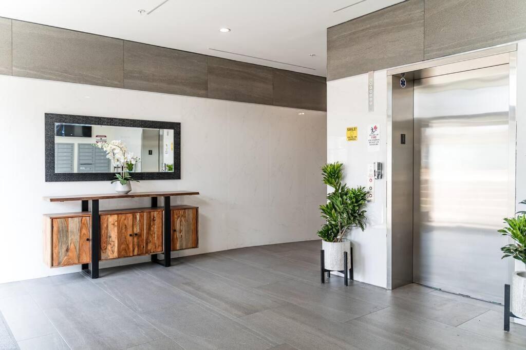 Hype Inspired Urban Escape 3 Bed By Sofi And Lax Appartement